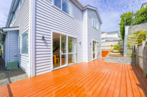 Your Holiday Retreat in Long Bay
